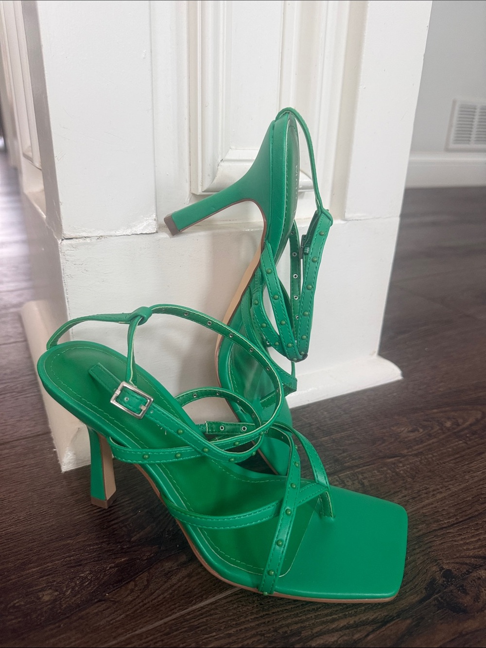 Marc Fisher New Green Strappy High Heel Sandals 7 - Picture 1 of 8